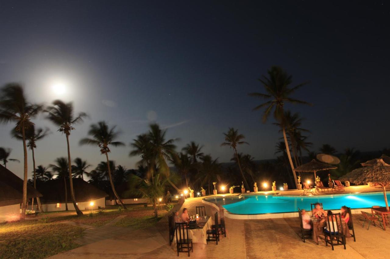 אינהמבאנה Blue Moon Beach Holiday Resort מראה חיצוני תמונה